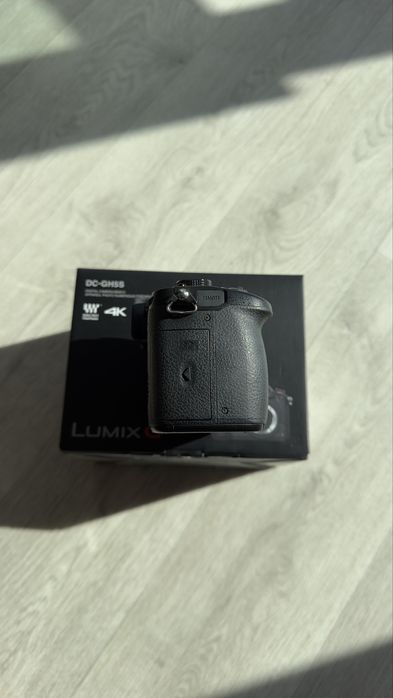 Продам фотоаппарат panasonic gh5s
