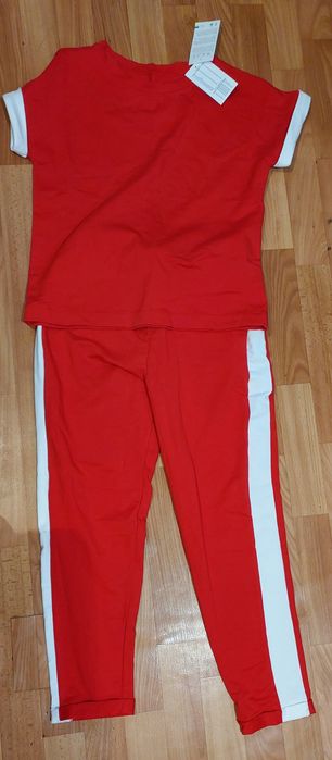 Женский костюм красный р42-46