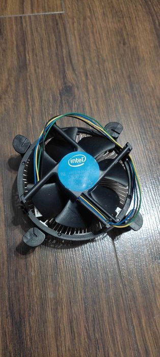 Procesor Intel Pentium G4560, 4 x 3.5 GHz + chłodzenie. Jak i3 6100.
