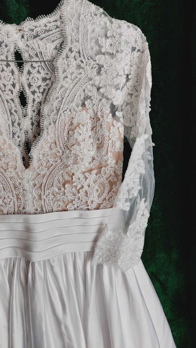 Suknia ślubna slub tren atłas satyna koronka piękna wiosna boho 38