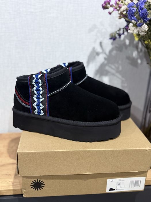 UGG жіночі зимові