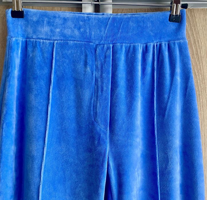 PrettyLittleThing S(М) велюровий костюм шикарний