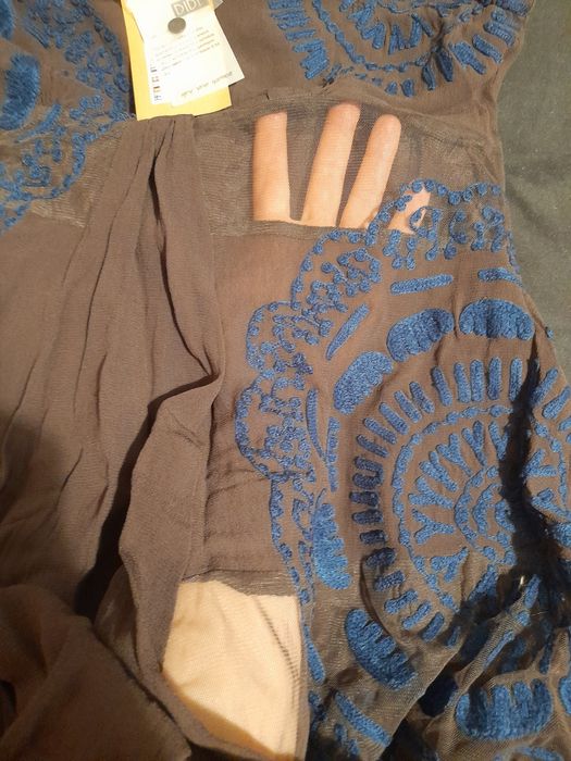 Платье S с вышивкой   наш 42