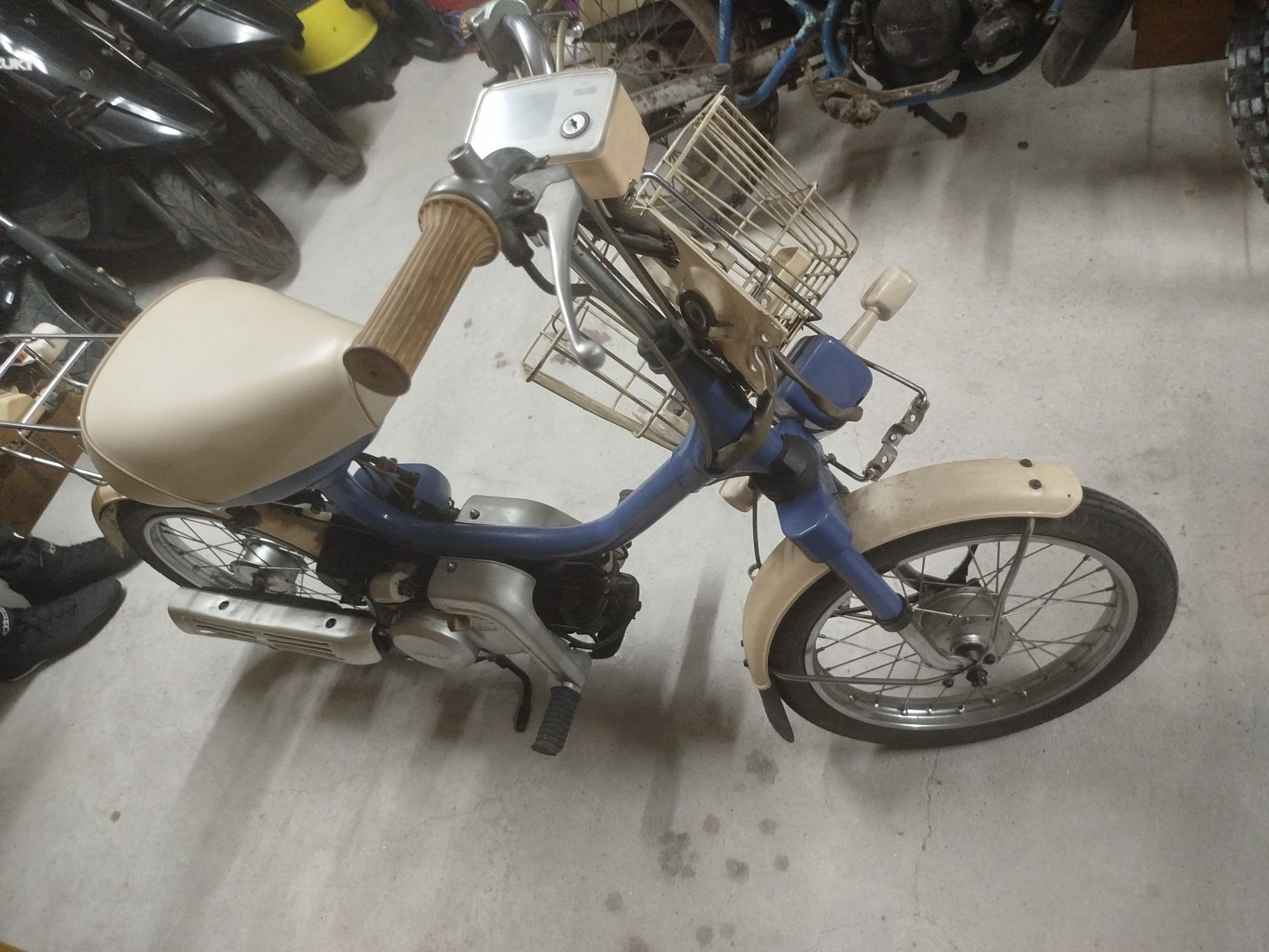 Coleção de motos antigas Suzuki & Yamaha – vários modelos à venda