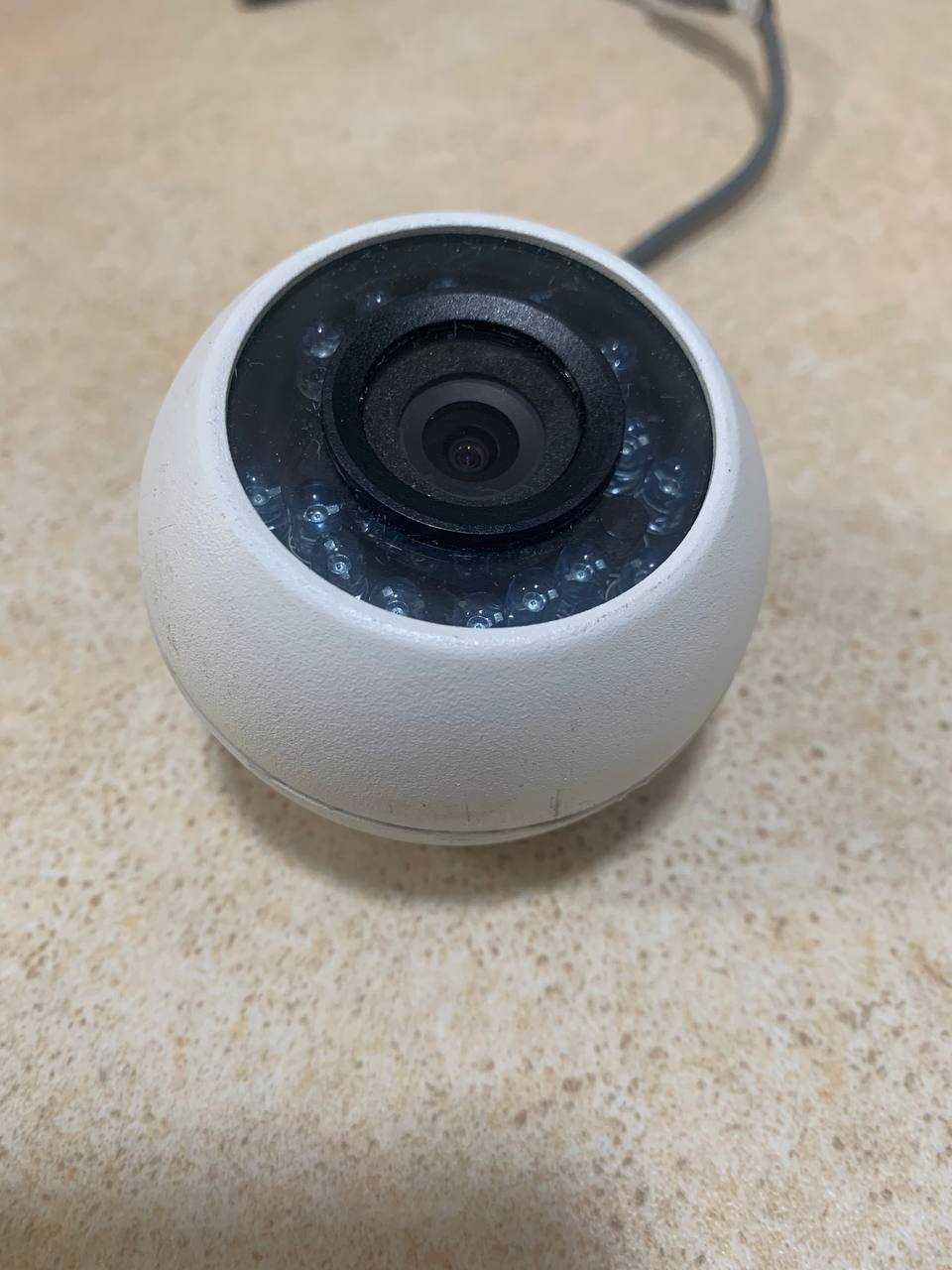 Видеокамера Hikvision DS-2CE56C0T-IRMM (3.6 мм)