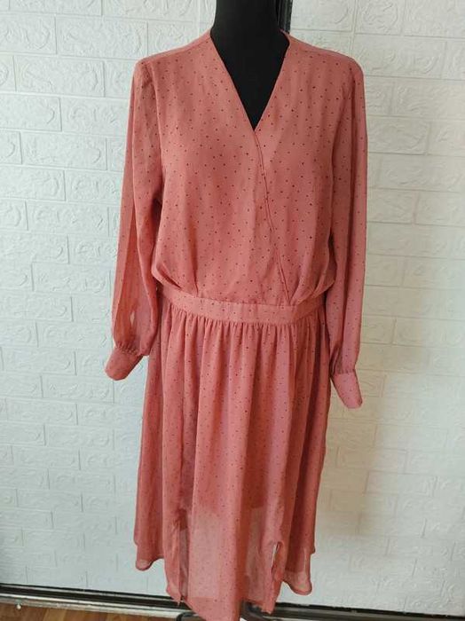 Sukienka koktajlowa wizytowa rozmiar 46 Monnari cena 38 zł