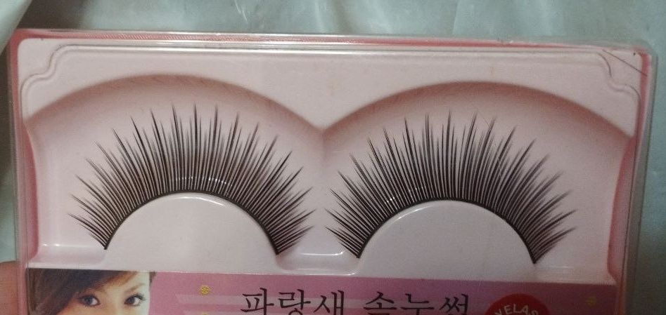 Продам недорого классные реснички