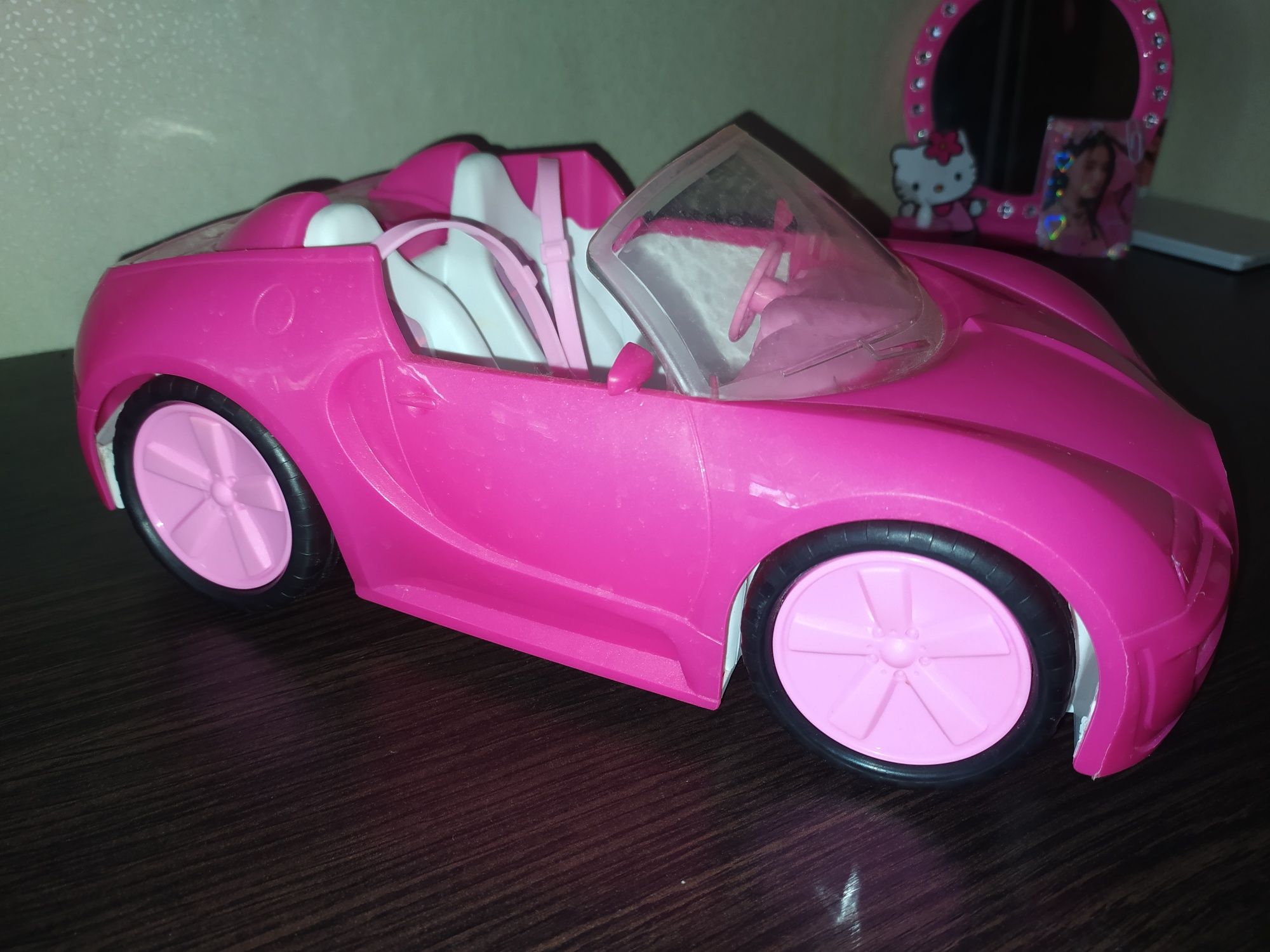 Машина для Барби и Кена