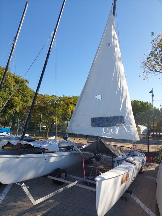 Catamaran hobiecat 18