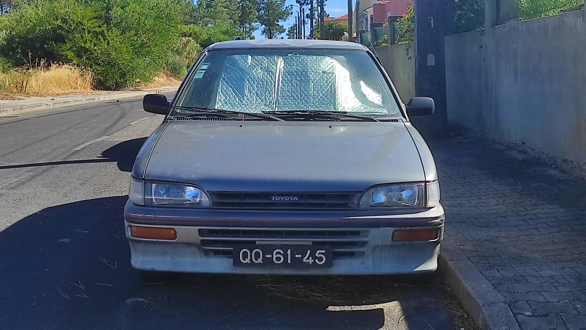 Toyota Corolla 1.3 1989 (avariado)
