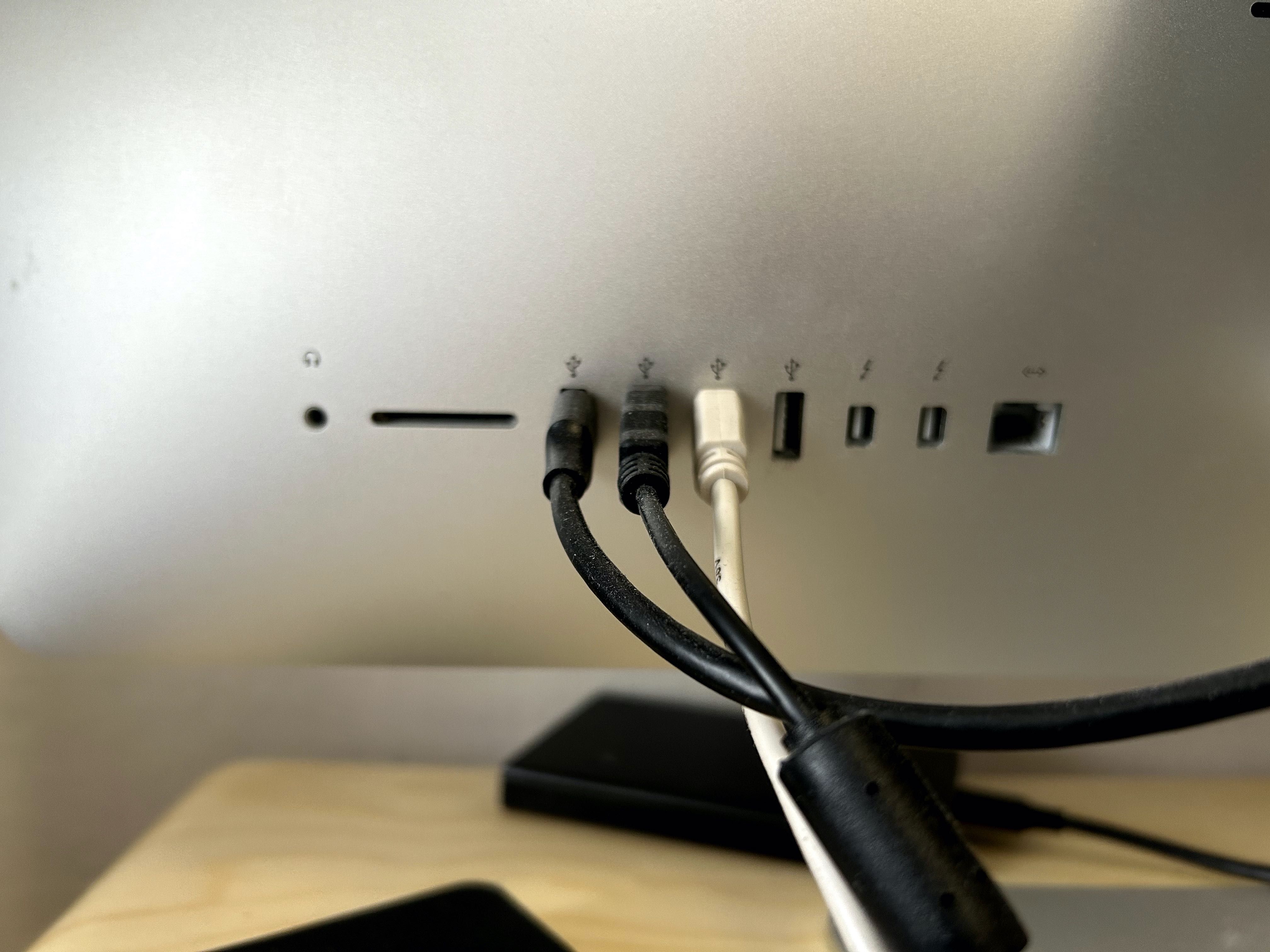 iMac (21.5-inch, Late 2013 i5 8GB 500HDD IrisPro