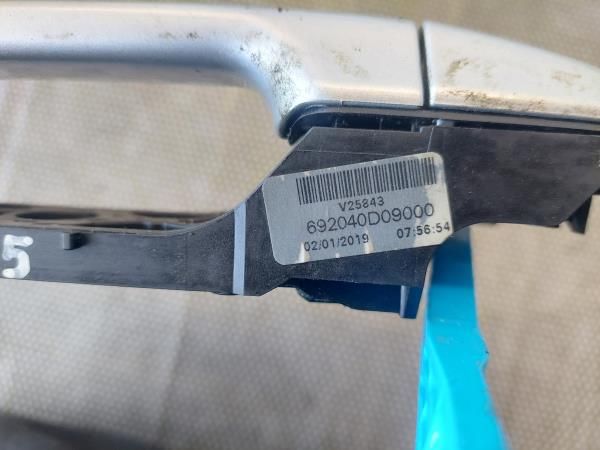 Puxador porta trás esquerdo TOYOTA Yaris (_P15_)