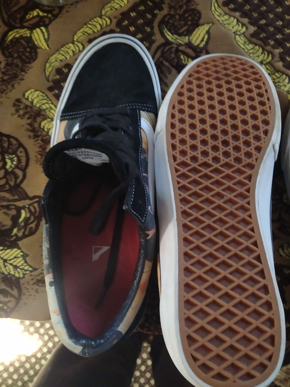 Продам Чорні кеди Vans Slip-On та Vans Old Skool