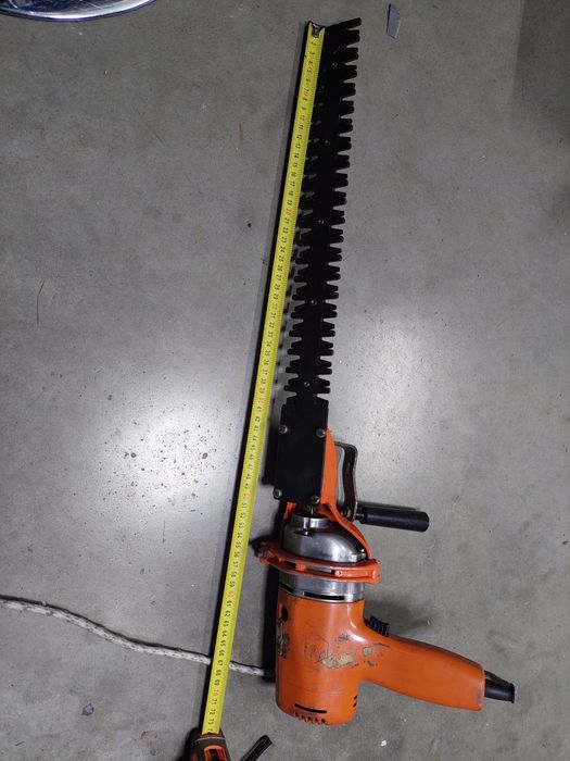 Nożyce do żywopłotu black decker
