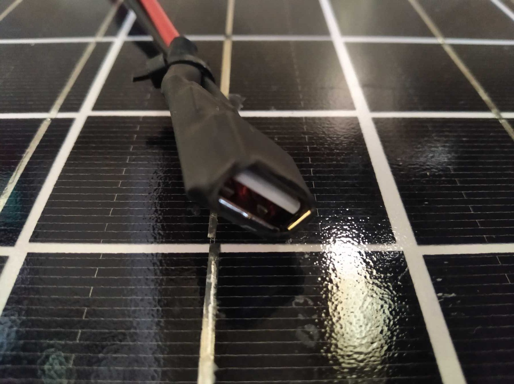 сонячна зарядка телефона 1,5а солнечная панель батарея 10вт Usb