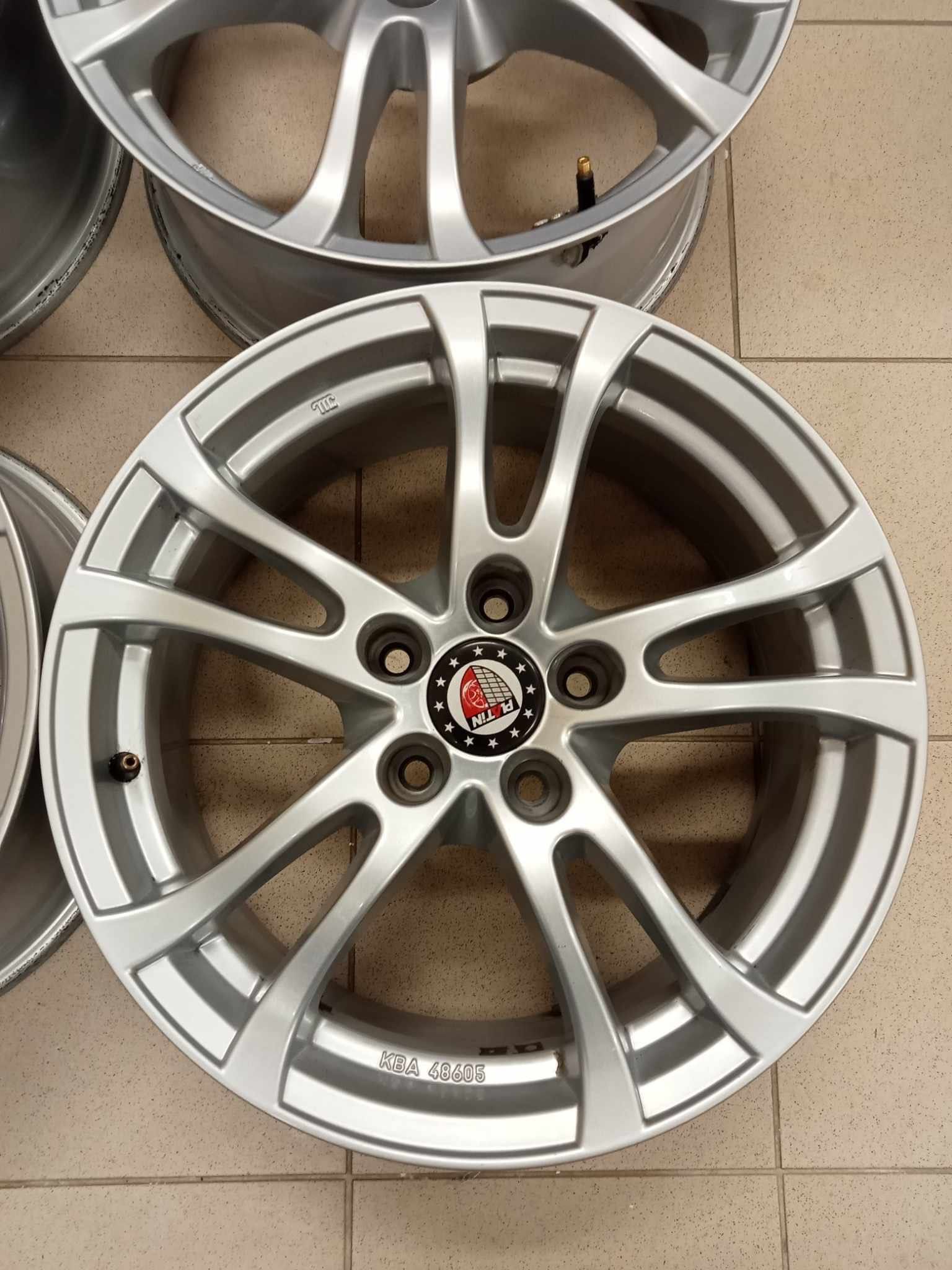 Alufelgi 17" 5x115 piasta 70,2 ET42 OPEL CHEVROLET
