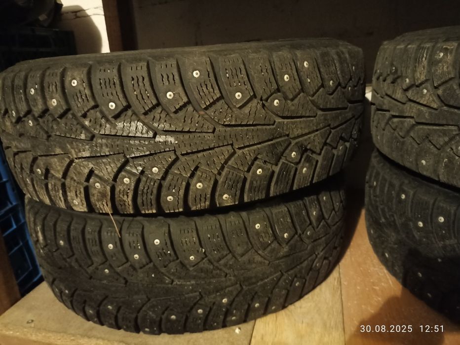 Резина зимова шипована