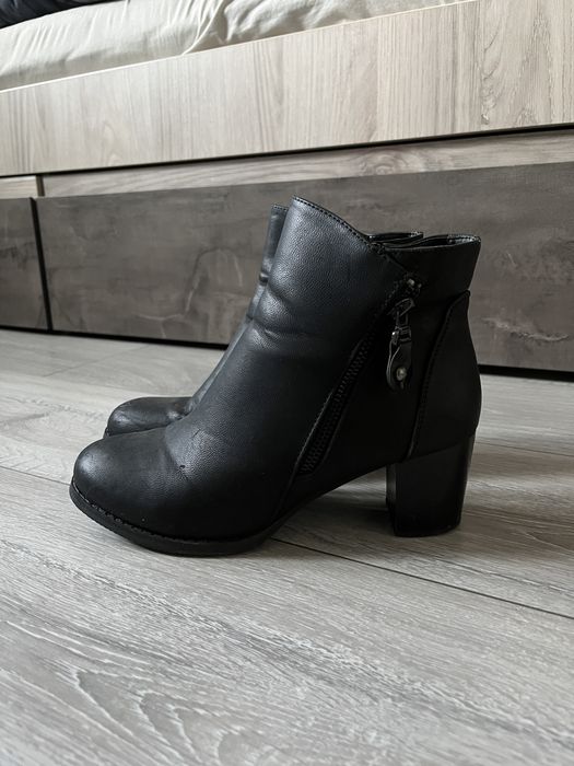 czarne botki na słupku 5cm rozmiar 38