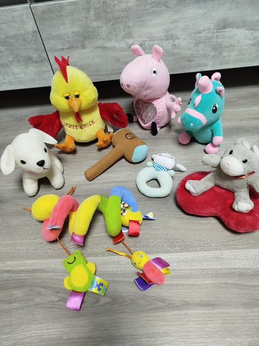 Лот, м'які іграшки