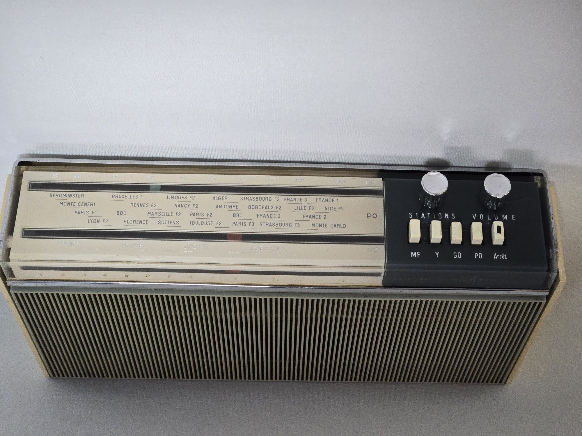 Rádio antigo reparado Ducretet-Thomson