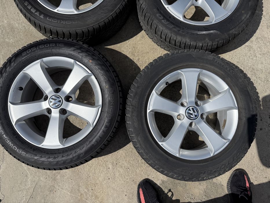 Z8*Alu zimówk*SHARAN,ALHAMBRA*NOKIAN*205/60/16*5x112*6,5Jx16H2*ET33