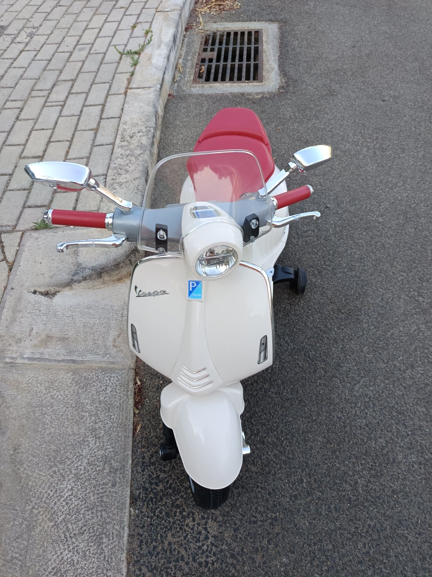 Vespa Piaggio criança Scooter GTS Super Piaggio 12 v Moto Elettrica