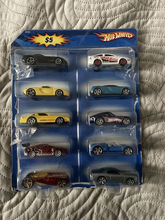 10-cio pak Hot Wheels 2007 rok Porsche Dodge Nissan Ford Toyota