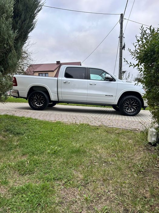Dodge Ram Crew Cab 1500 Laramie  Rebel 5.7 v8 4x4 Duże Radio Led 2022