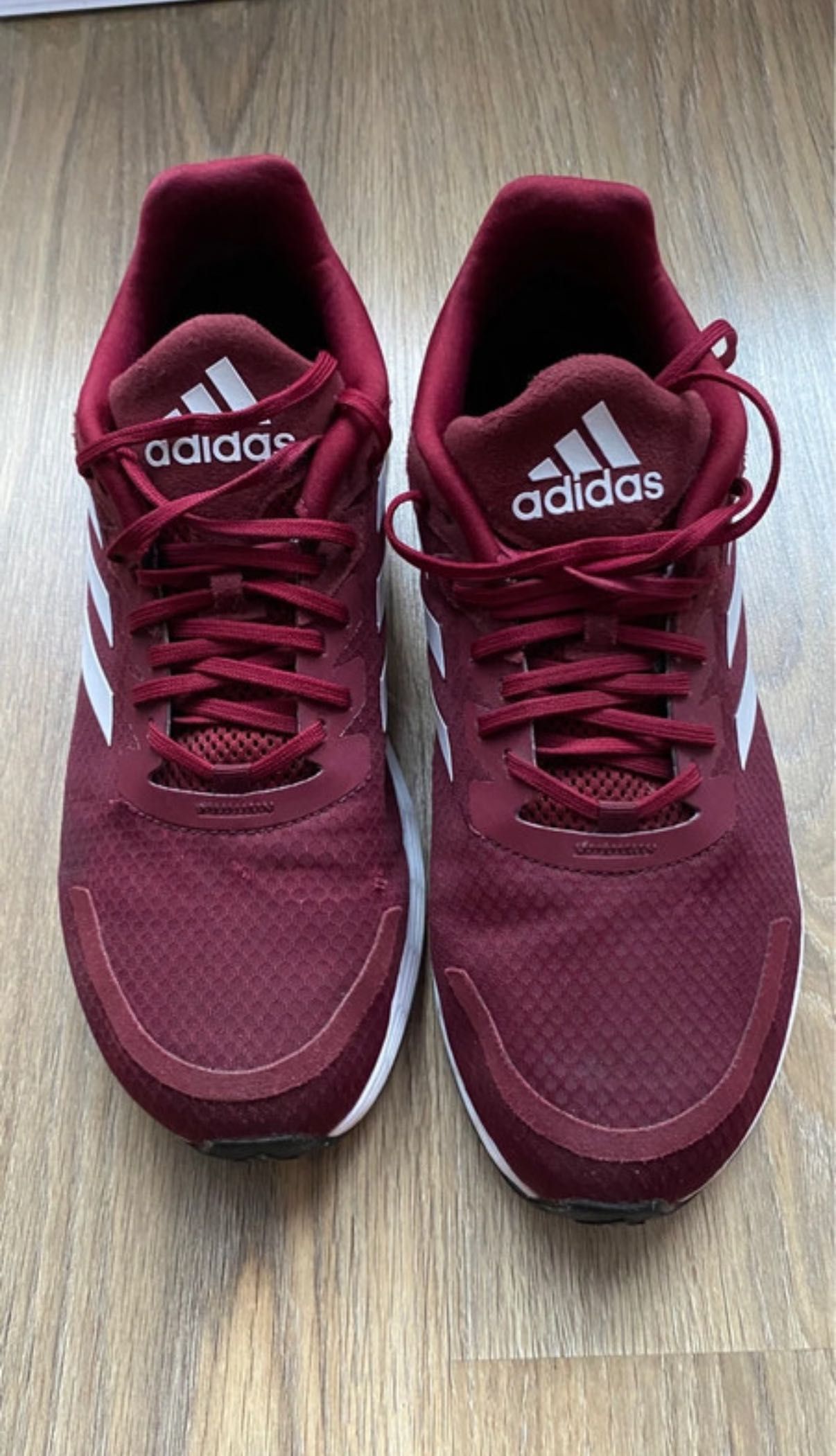 Buty sportowe Adidas bordowe 43 i 1/3