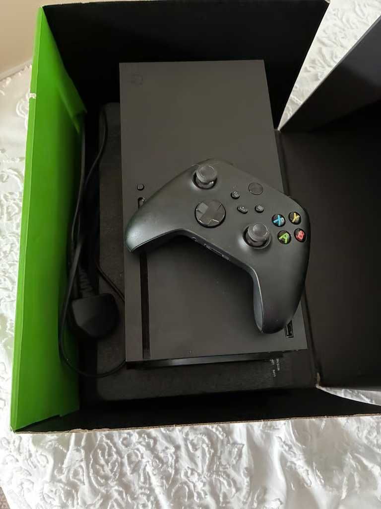 Xbox series X 1TB SSD – z padem i torbą