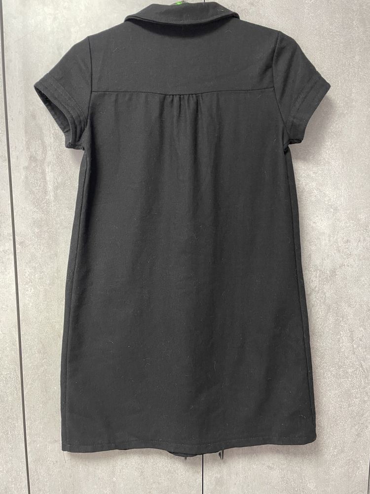 Czarna sukienka z krótkim rękawem rozmiar M