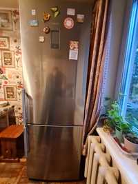 Продам - Холодильник Siemens KG49NAI31U