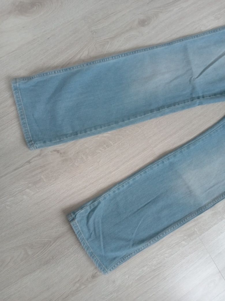 Spodnie dżinsowe Wrangler Alaska W33 L34