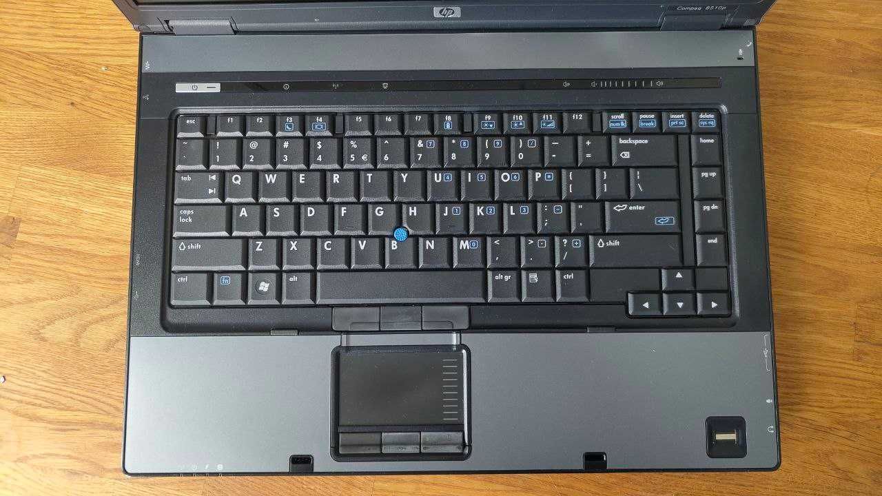 Laptop HP Compaq 8510p C2D T5750 ATI 2300 2GB Pod starsze gry