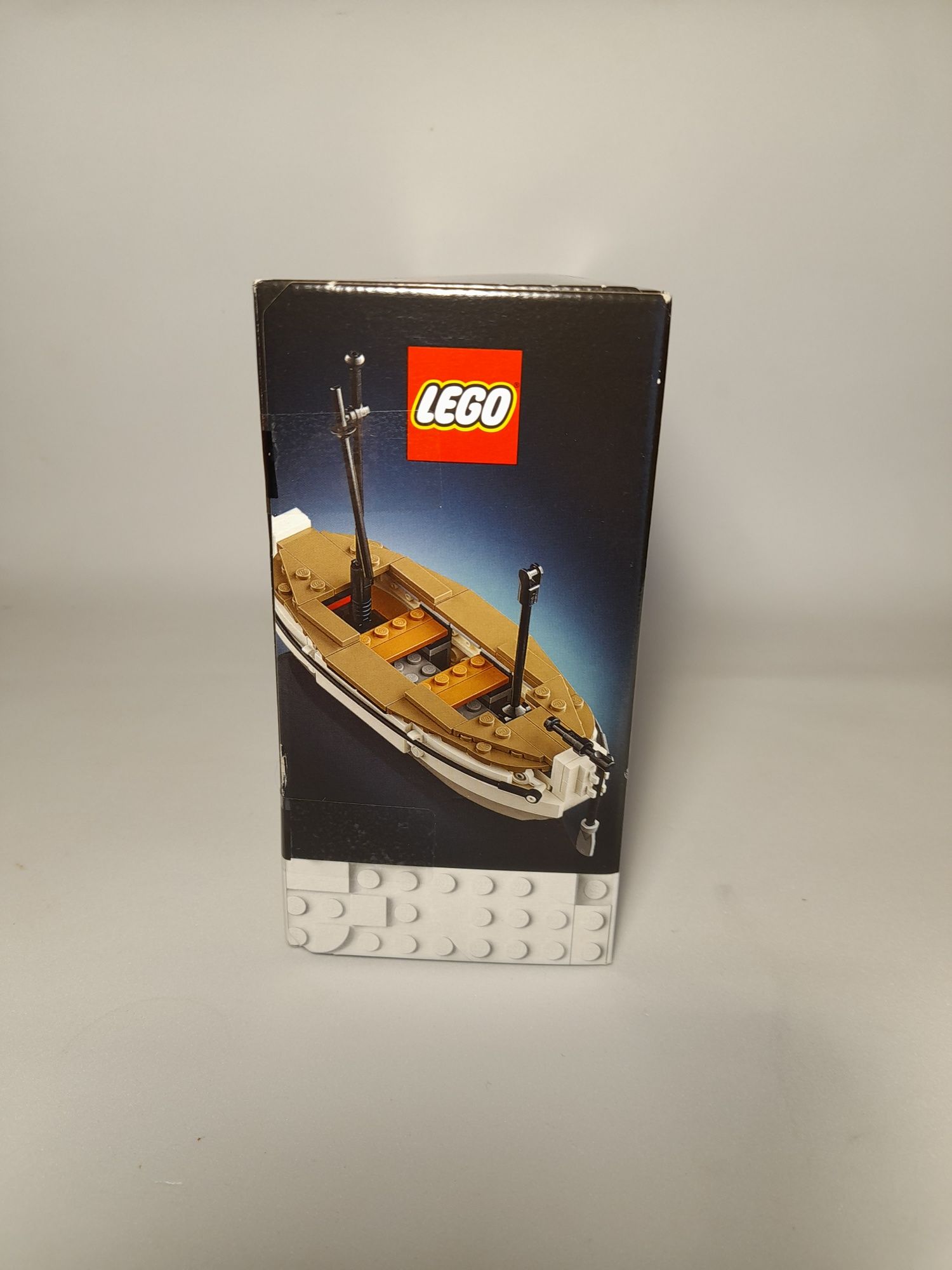 Lego Shackleton's Lifeboat