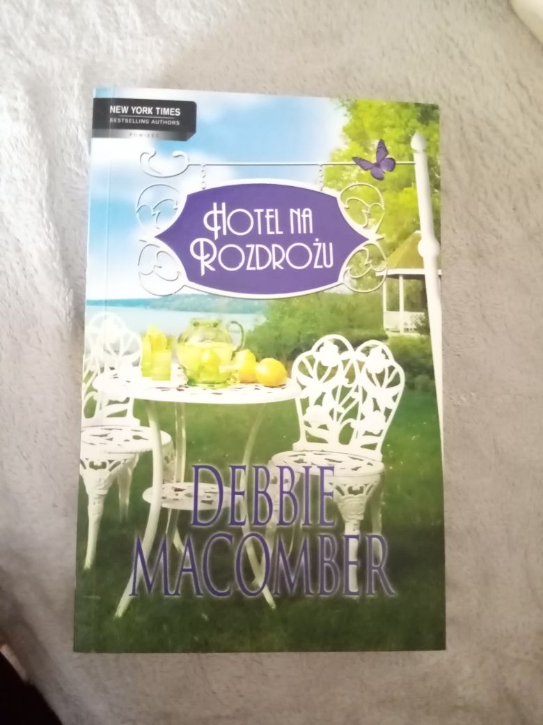 Debbie Macomber "Hotel na rozdrożu"