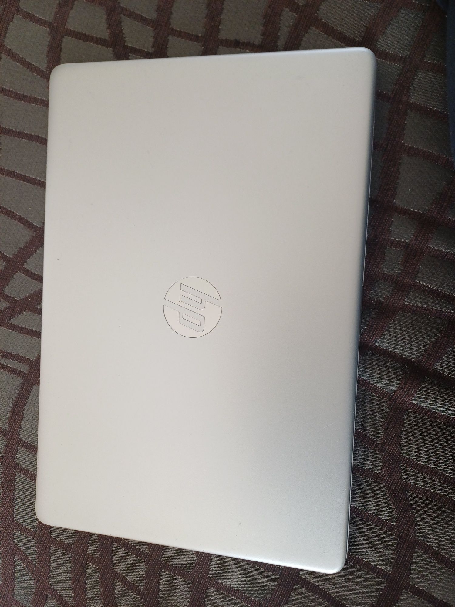 Portátil HP 15s-fq0009np