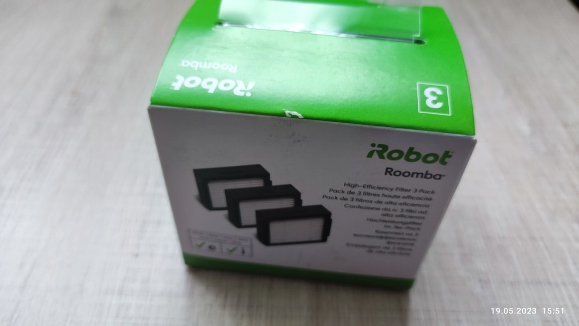 IRobot Roomba7 ze stacją i kostką