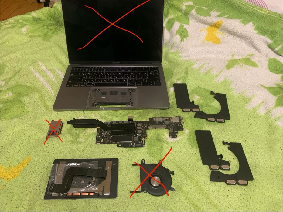 Macbook pro A1708 по запчастинам