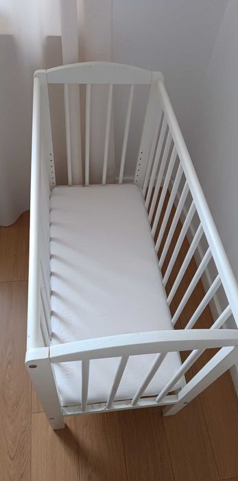 Łóżeczko dziecięce, kołyska, możliwość stworzenia łóżeczka dostawnego