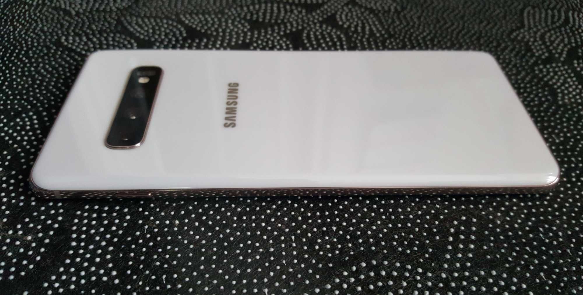Smartfon Samsung S10+