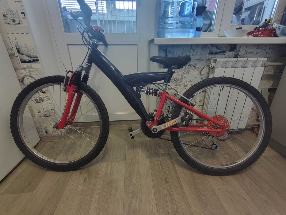 Велосипед дитячий 24 дюйми колеса.