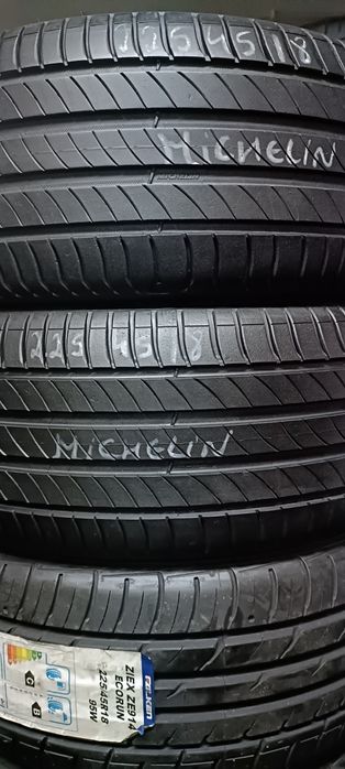 Pneus  225/45/18