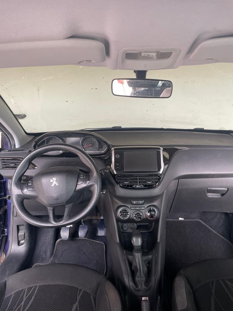 Peugeot 208 1.2 2014
