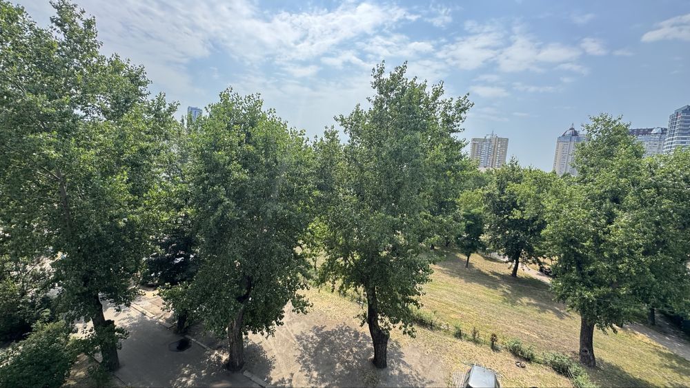 Продається 2-кімнатна квартира, вул. Тампере, 15