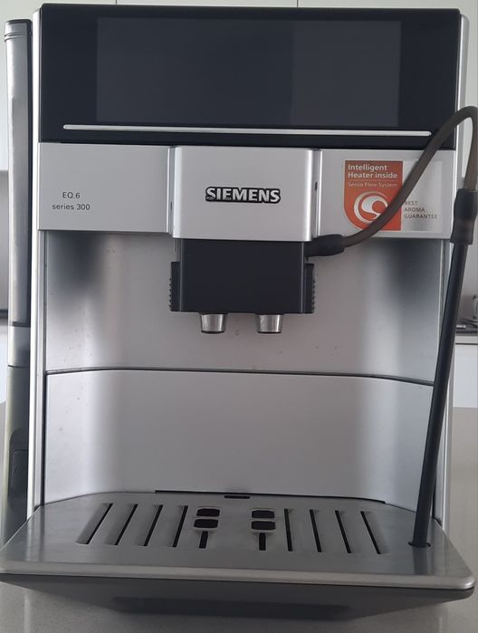 Máquina café automática - Siemens EQ.6 series 300