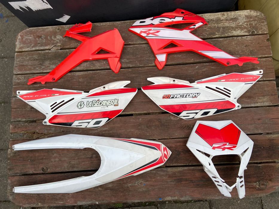 Owiewki Beta RR 50 boczki plastiki czasza błotnik