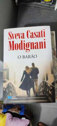 Livro "O barão" de Sveva Casati Modignani