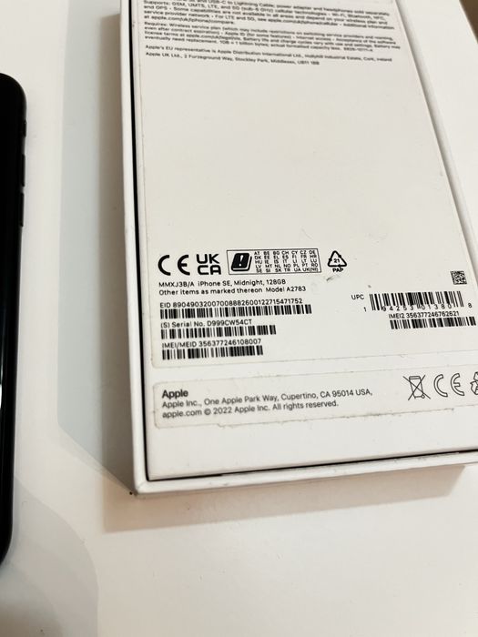 Iphone SE  2022 3 Generacji , 128 GB Midnight