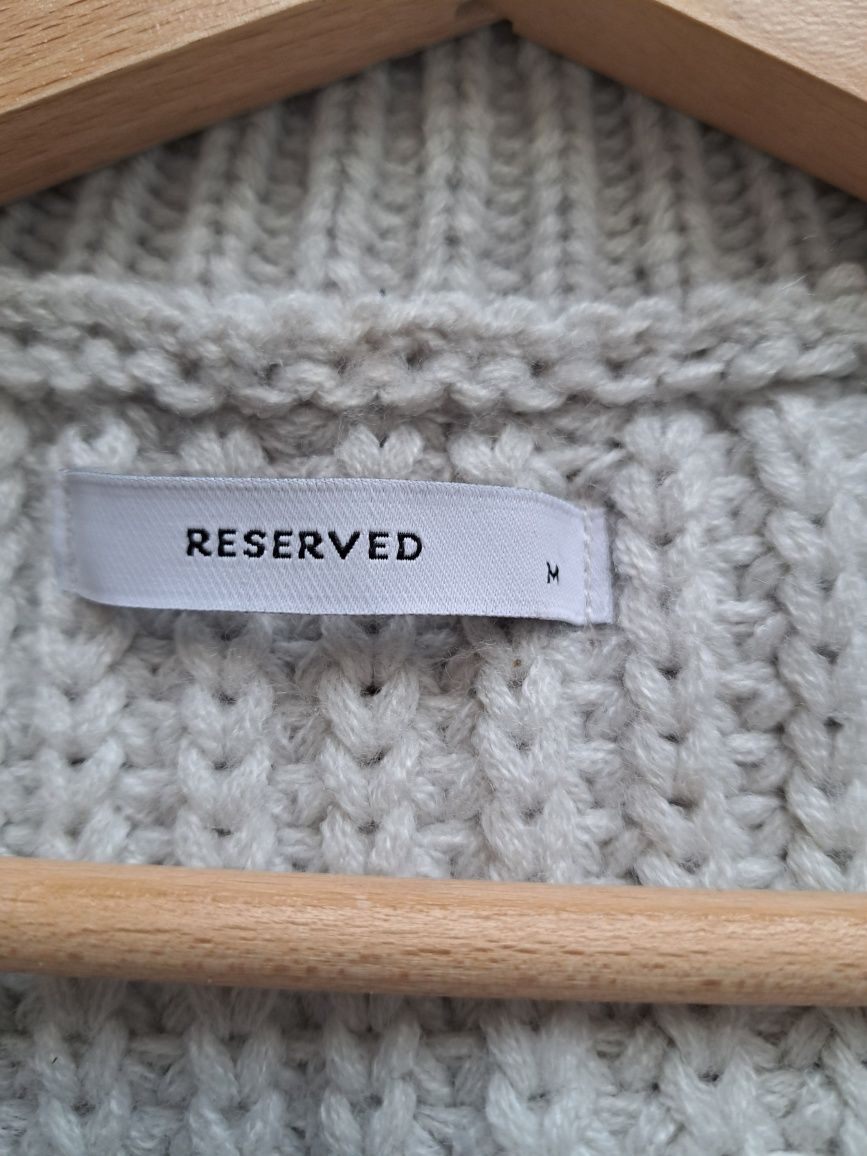 Gruby ciepły sweter damski Reserved